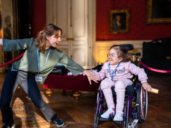 Enfants qui participent au parcours dansé