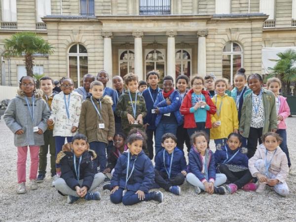 Enfants participant à un atelir