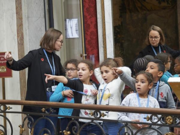 Enfants participant à un atelir