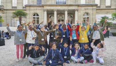 Photo de groupe d'enfants au musée Jacquemart André